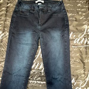 Refuge Dark Blue jeans size 4 women’s. Good condition!